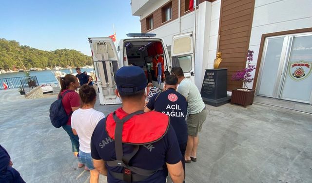 Fethiye'de adada yaralanan kişiye tıbbi tahliye