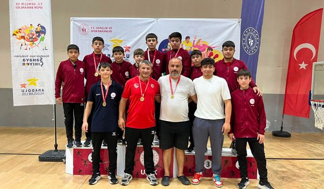 Muğla’nın minderdeki yıldızları şampiyon oldu
