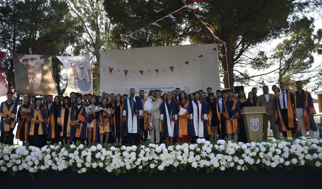 Köyceğiz Meslek Yüksekokulu'nda mezuniyet töreni yapıldı