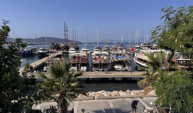 Bodrum, masmavi koyları, doğal güzellikleri ve eşsiz deniz rotalarıyla ziyaretçilerini çekiyor