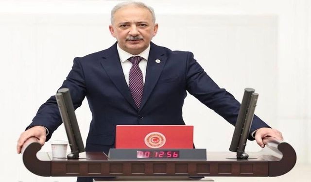 Marmaris’te Kapalı Okullar Tartışması: CHP’li Özcan’a Kadem Mete’den Sert Yanıt