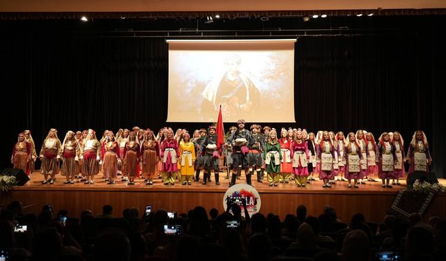 Maarif Halk Dansları Gösterisi Yoğun Katılımla Gerçekleştirildi