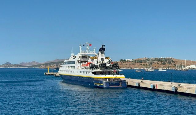 Lüks butik kruvaziyer "National Geographic Orion" Bodrum'a geldi