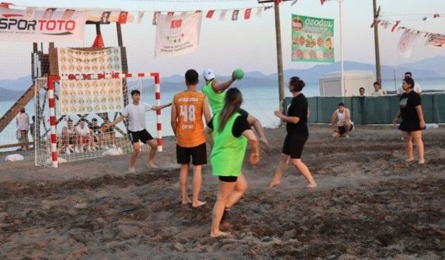 Köyceğiz Plaj Hentbolu Turnuvası gösteri maçı ile başladı