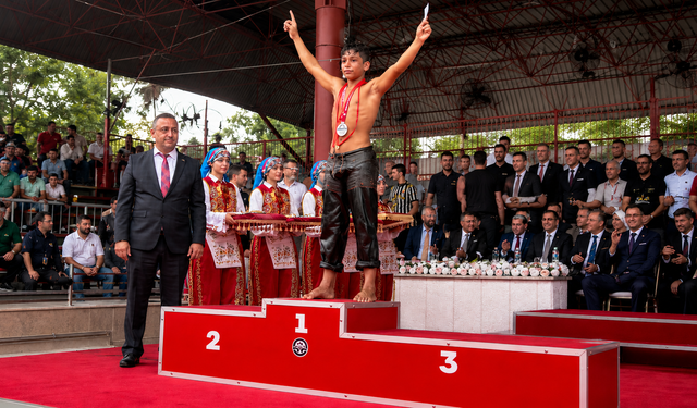 Seydikemerli Pehlivanlardan Kırkpınar'da 4 Madalya