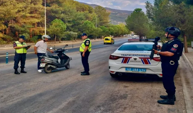 Muğla'da bir haftada 19 bin araç denetlendi, 73 sürücünün ehliyetine el konuldu