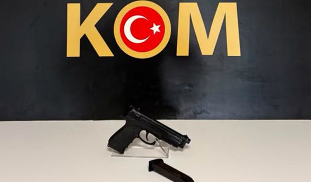 Sosyal medya üzerinden organize suç örgütünü öven şahıs gözaltına alındı
