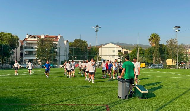 Marmaris Belediyespor sezon öncesi ilk antrenmanına çıktı