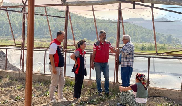 Seydikemer'de yangından etkilenen üreticiler yalnız bırakılmıyor