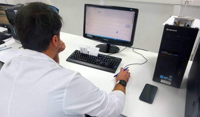 Arı zehrinden zeytinyağına, MSKÜ Gıda Laboratuvarı kapılarını tüm Türkiye'ye açtı