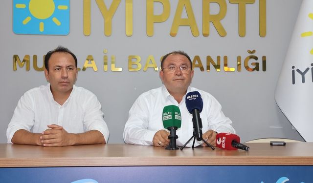 İYİ PARTİ MUĞLA İL BAŞKANI DAVUT AKMEŞE, “BİZ CUMHURİYETİN TARAFINDAYIZ”