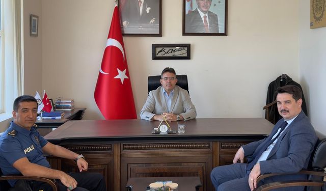 Marmaris'te görev değişikliği yapan emniyet müdürlerinden Kaymakam Kaya'ya ziyaret