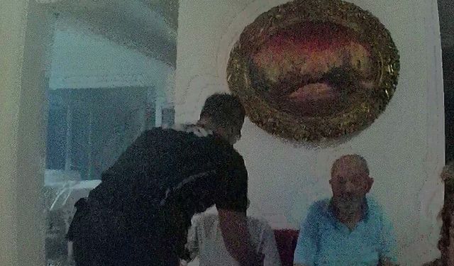 Film sahnesi değil, alevlerin içinde hayat mücadelesi