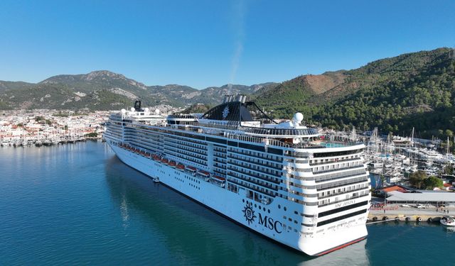 Marmaris'e "MSC Divina" kruvaziyeriyle 3 bin 710 turist geldi