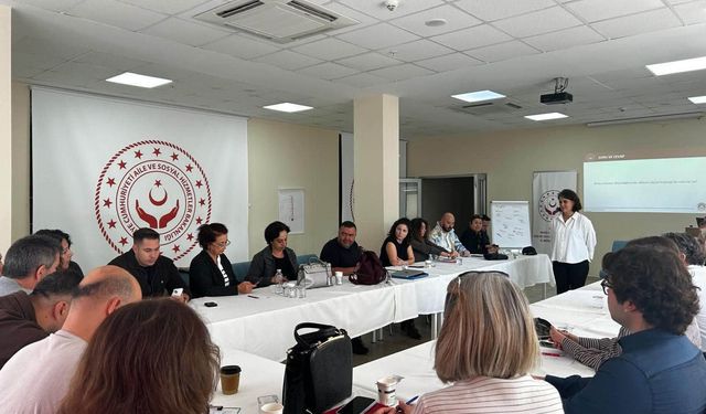 Muğla'da kamu personeline sosyal içerme eğitimi verildi