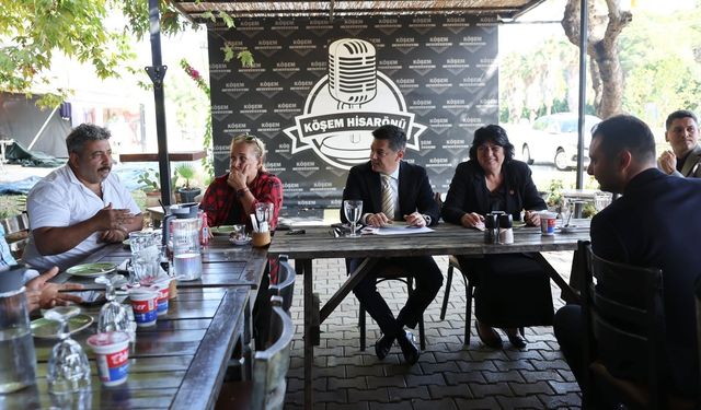 Başkan Ünlü muhtarlarla bir araya geldi