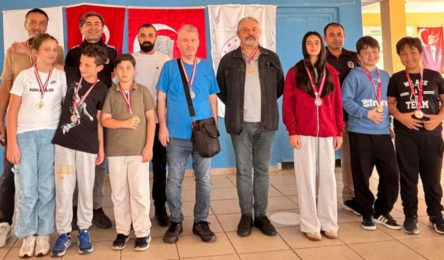 Köyceğiz’de Cumhuriyet coşkusu satrançla buluştu