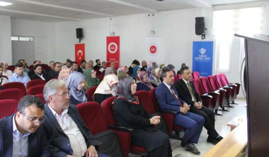 Muğla'da gençlik hizmetleri masaya yatırıldı