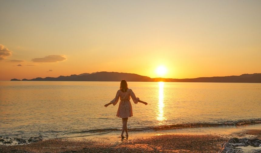 Sosyal medya fenomenleri, Marmaris'in doğal güzelliklerini ve yöresel lezzetlerini özel içeriklerle tanıttı