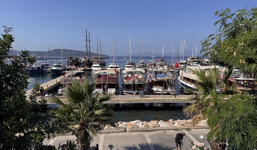 Bodrum, masmavi koyları, doğal güzellikleri ve eşsiz deniz rotalarıyla ziyaretçilerini çekiyor
