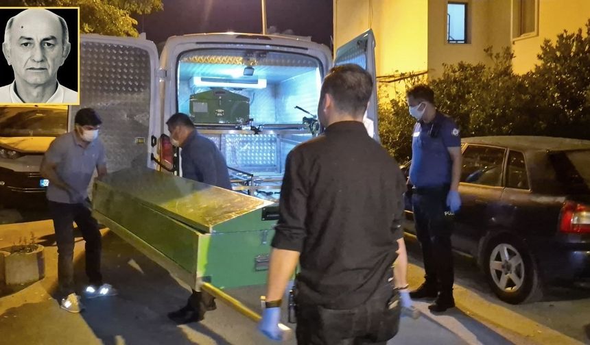 Babasının cesediyle 2 gün aynı evde yaşadı