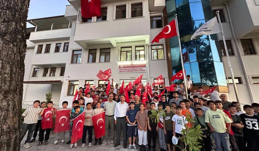 Muğla’da genç Yıldızlardan Gazze’ye destek ve şehitlere vefa yürüyüşü