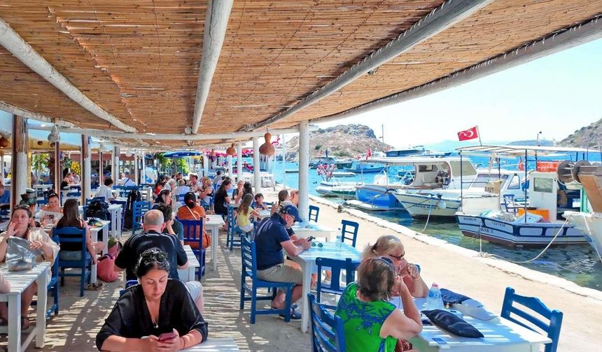 Bodrum Belediye A.Ş. kafeleri yazın buluşma noktası oldu