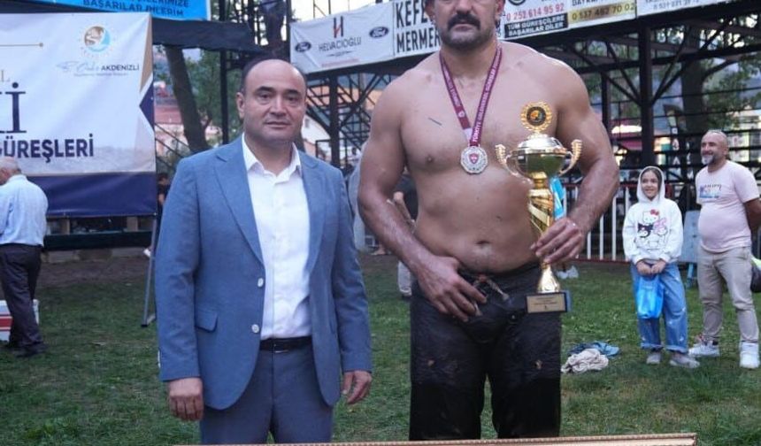 33. Geleneksel Yayla Seki Yağlı Pehlivan Güreşleri'nde başpehlivanlığı İsmail Koç kazandı