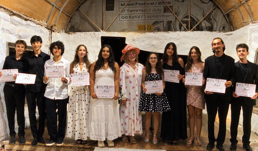 23. Gümüşlük Müzik Festivali 14 genç piyanistin konseriyle devam etti