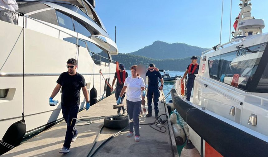 Fethiye ve Marmaris’te denizden 3 kişiye tıbbi tahliye