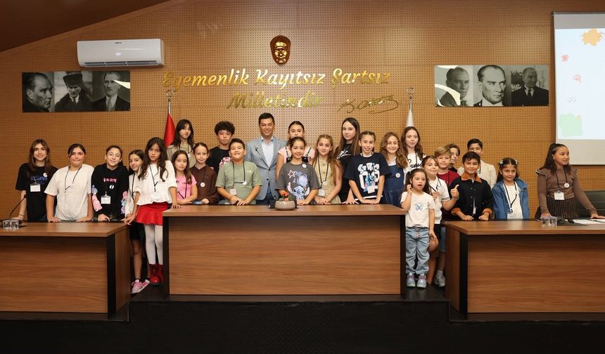 Marmaris’te çocuk meclisi ilk toplantısını yaptı