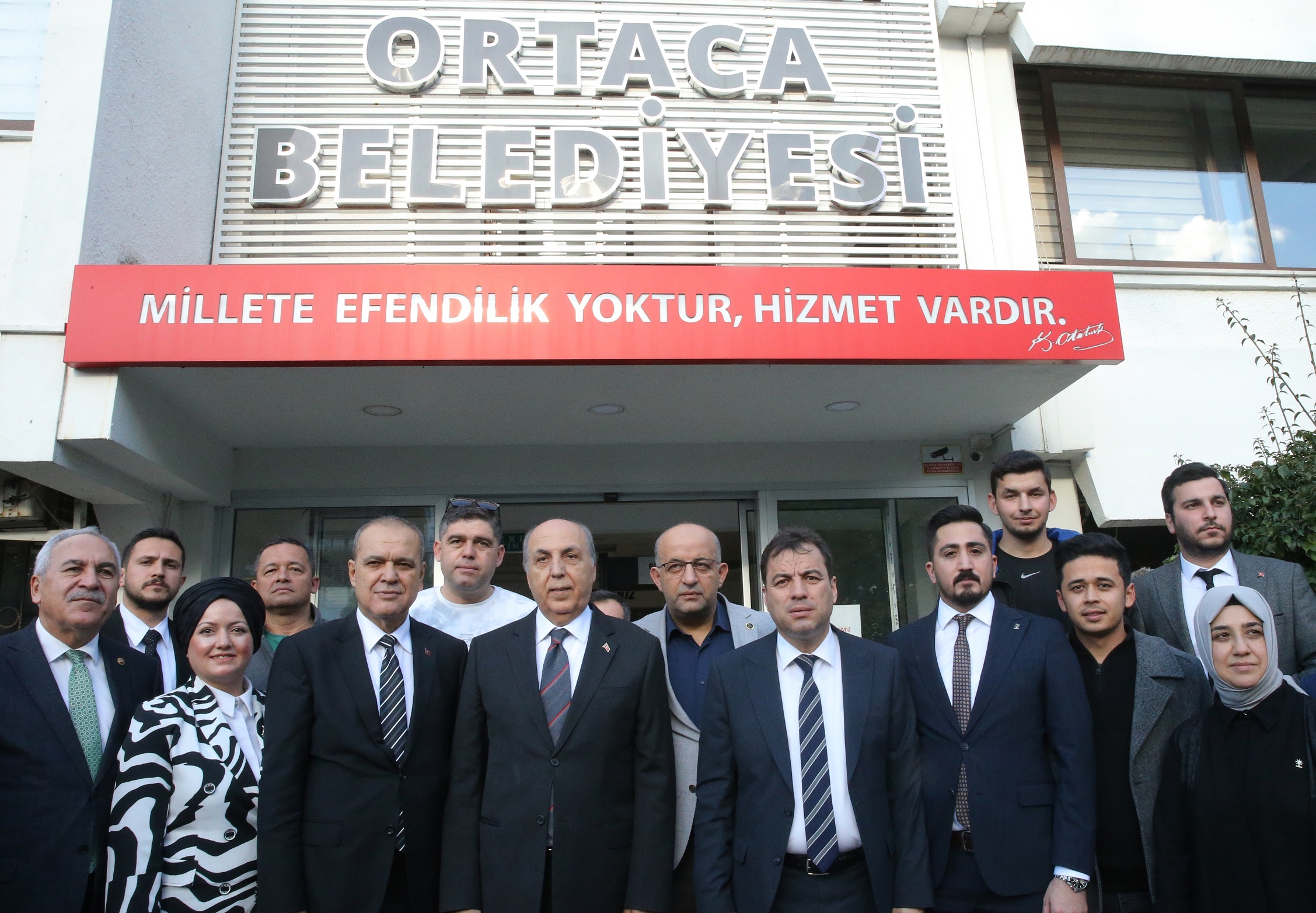 aa-20240117-33463964-33463963-ak-parti-mugla-buyuksehir-belediye-baskan-adayi-ayaydin-ilce-ziyaretlerinde-bulundu.jpg