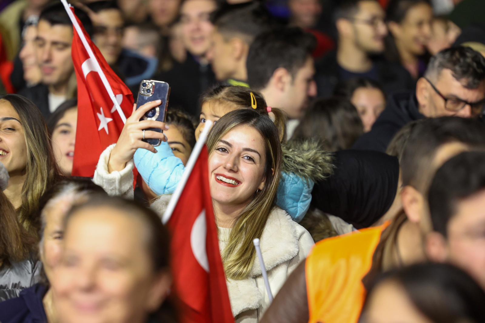 buyuksehir-manus-babayi-ulada-vatandaslarla-bulusturdu-4.jpg